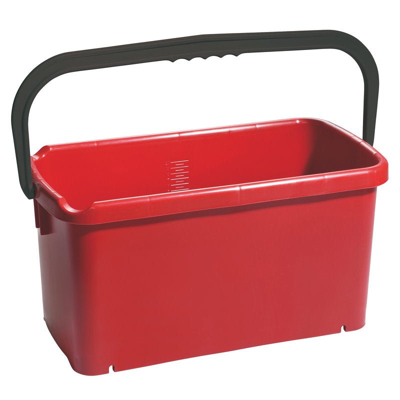 The BUCKET, SQUARE, PP from Haug Bürsten KG holds 20 L (480x235x230 mm), is made of red polypropylene, and has a large black handle. The interior is empty, the sides are smooth, and the bottom is slightly rounded.