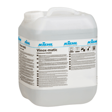 Large, transparent 10-liter canister "Kiehl Vinox-matic Low-Foam Descaler" from Johannes Kiehl KG with white screw cap and clear liquid. Comes with detailed instructions and safety warnings - a professional descaler for effective cleaning.