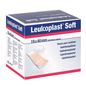 Package of Leukoplast Injection Plaster Soft Strips, size 19 x 40 mm, contains 100 plasters. These skin-friendly and latex-free injection plasters are manufactured by BSN Medical GmbH and feature multilingual packaging as well as an image of a plaster.