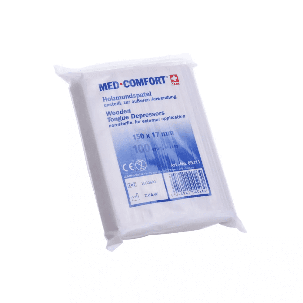 Pictured is a pack of Med Comfort wooden tongue depressors from AMPri Handelsgesellschaft mbH with 100 pieces made of untreated birch wood. Product details such as dimensions (150 x 17 mm) are provided on the package and the product is marked as non-sterile for external use.
