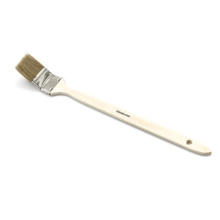 The Nölle Profi Brush industrial radiator brush from Nölle Profi Brush Bürsten- & Pinseltechnik e.K. features a beige wooden handle, brown bristles, an ergonomic design with hanging hole, and a silver metal ferrule to secure the light bristle mix.