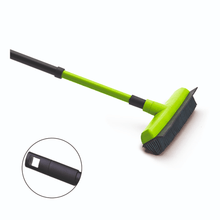 Pictured is the Nölle professional rubber brush with telescopic handle (34 cm, extendable up to 130 cm). An inset highlights the hanging hole of the handle. The white background emphasizes the adjustable design for convenient cleaning.