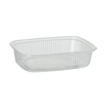 On the white background, there is a transparent, rectangular Starpak packaging cup PP (125 ml) made of plastic with ribbed sides (empty) depicted, which is often used for storing food.