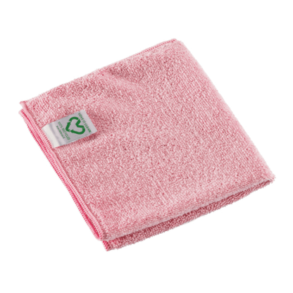 A folded pink Vileda Professional r-MicroTuff Swift microfiber cloth made from recycled material with a textured surface. In one corner, on a plain white background, there is a small white label featuring a green recycling symbol.