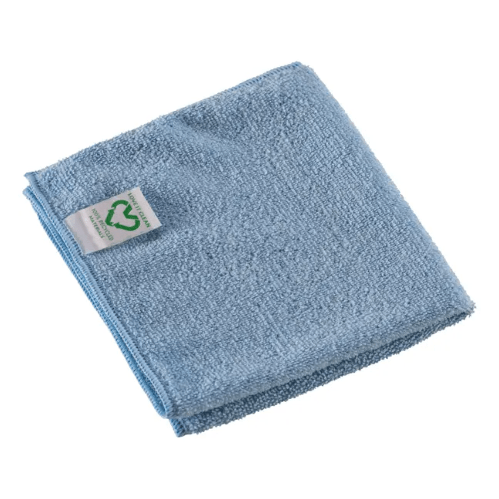 A folded blue Vileda Professional r-MicroTuff Swift microfiber cloth from Vileda GmbH features a small white label with a green recycling symbol. This cloth complies with HACCP standards and has a textured surface for optimal performance. Available in a pack of 5 cloths.