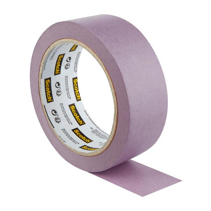 A roll of 3M Scotch® Painter's Tape for delicate surfaces (36 mm x 41 m), partially unrolled, shows the logo and information. Ideal for painting, can be removed cleanly. 1 roll/package, 100% PEFC SGSCH-PEFC-COC-110078.